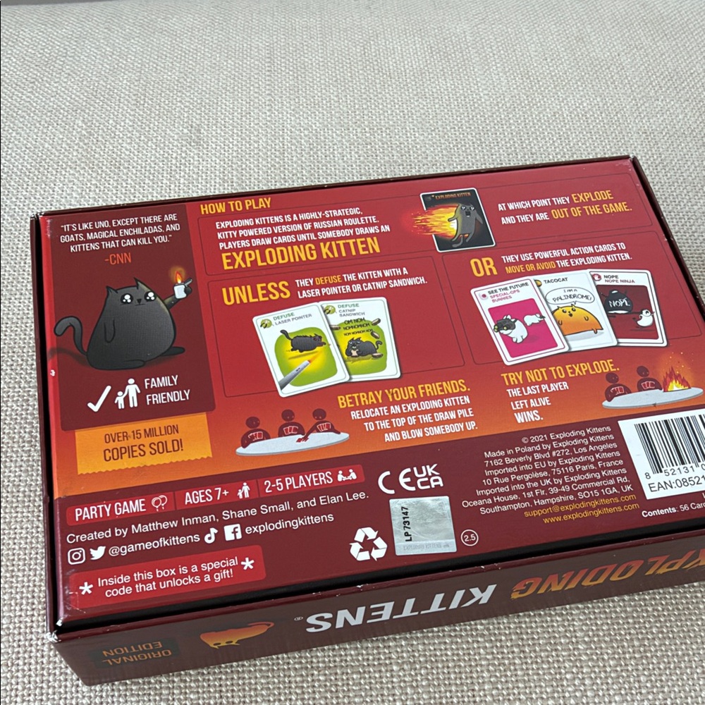 Exploding Kittens Card Game - Picture 4 of 7